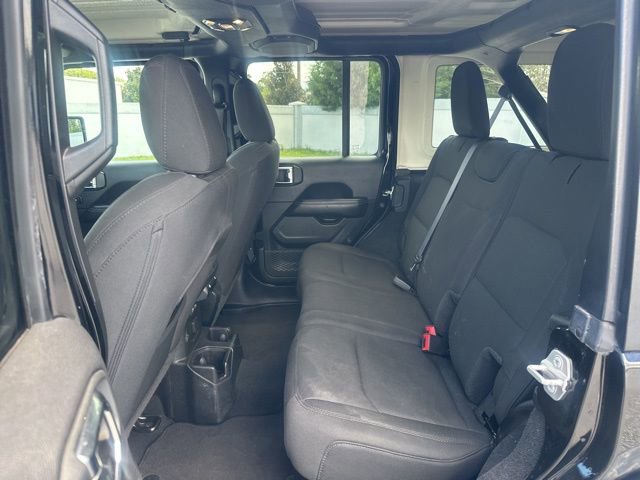 Used 2023 Jeep Wrangler Sahara image 11
