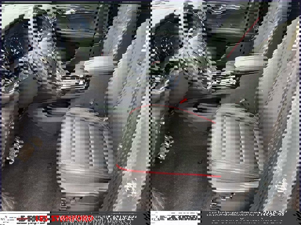 Certified 2023 Buick Envision Essence w/ Sport Touring Package image 22