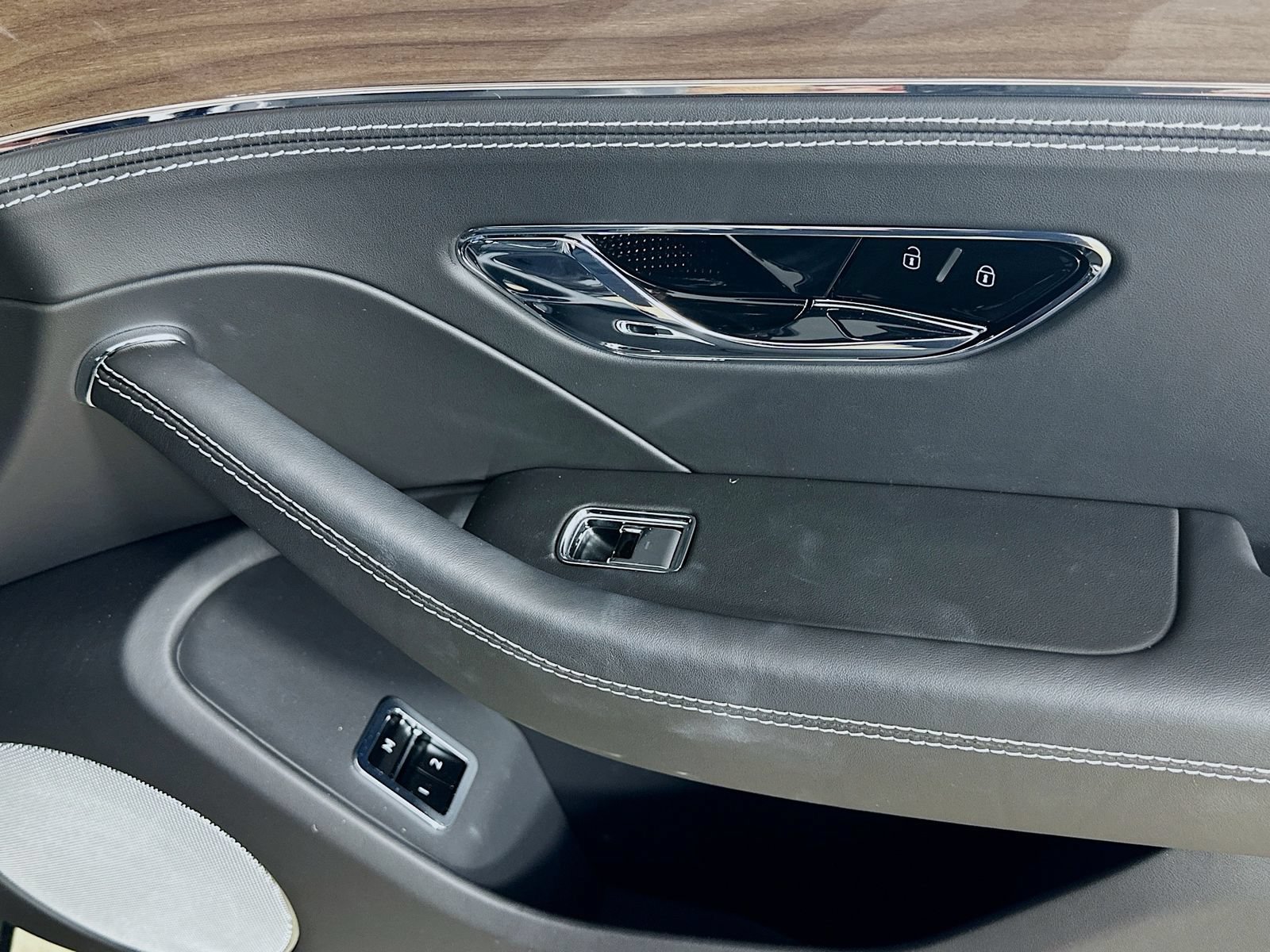 Used 2022 Bentley Flying Spur V8 AWD/4WD image 69