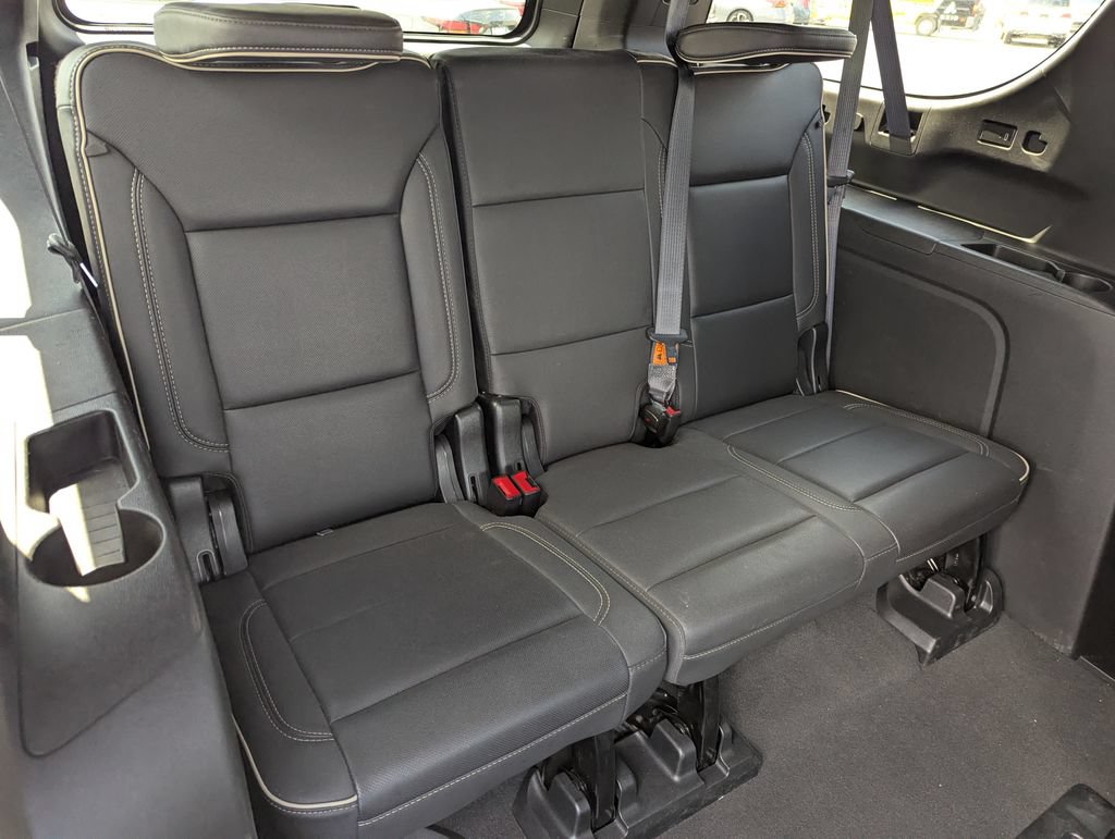 Used 2023 GMC Yukon XL SLT w/ SLT Premium Package AWD/4WD image 34