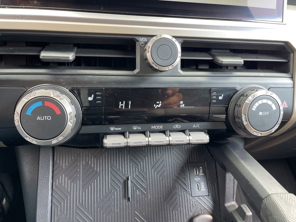 Used 2024 Toyota Tacoma TRD Off-Road AWD/4WD image 12