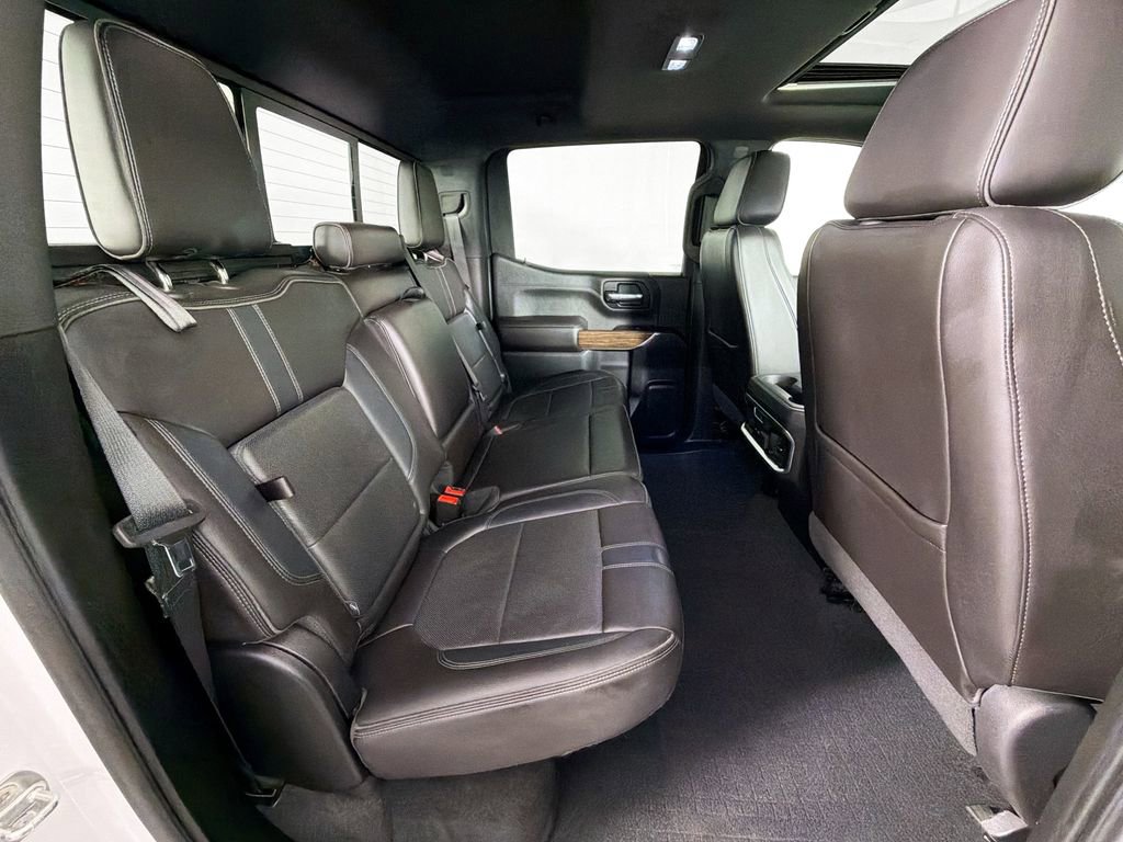 Used 2019 Chevrolet Silverado 1500 High Country w/ Technology Package image 28