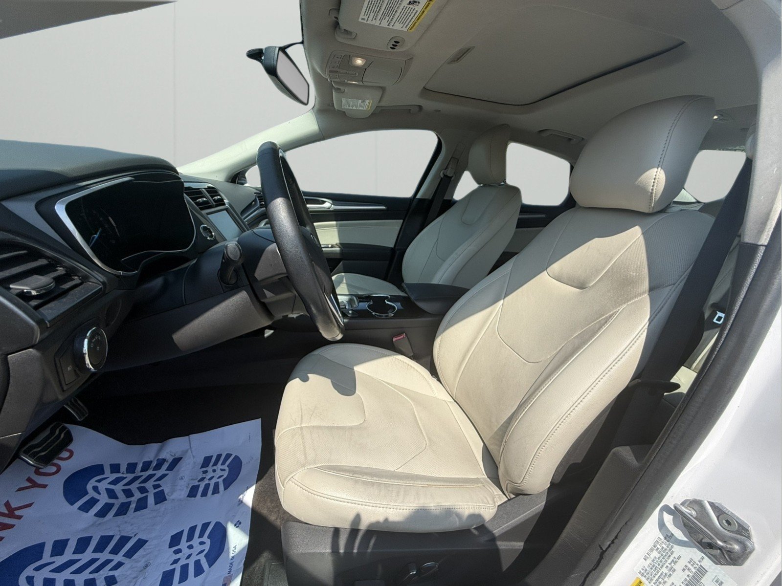 Used 2014 Ford Fusion Titanium FWD image 9