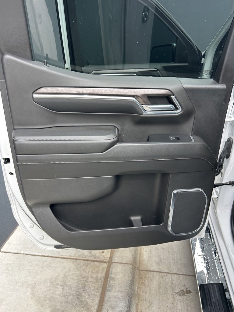Used 2024 Chevrolet Silverado 1500 LTZ image 11