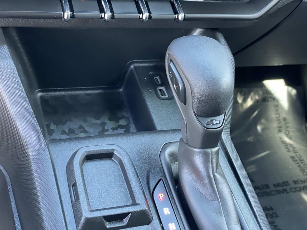 Used 2024 Chevrolet Colorado W/T image 16