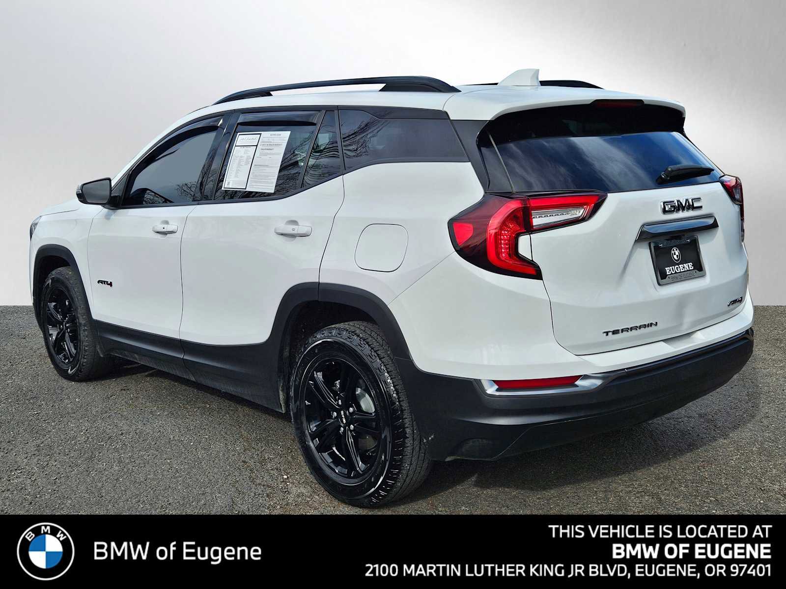 Used 2023 GMC Terrain AT4 image 6