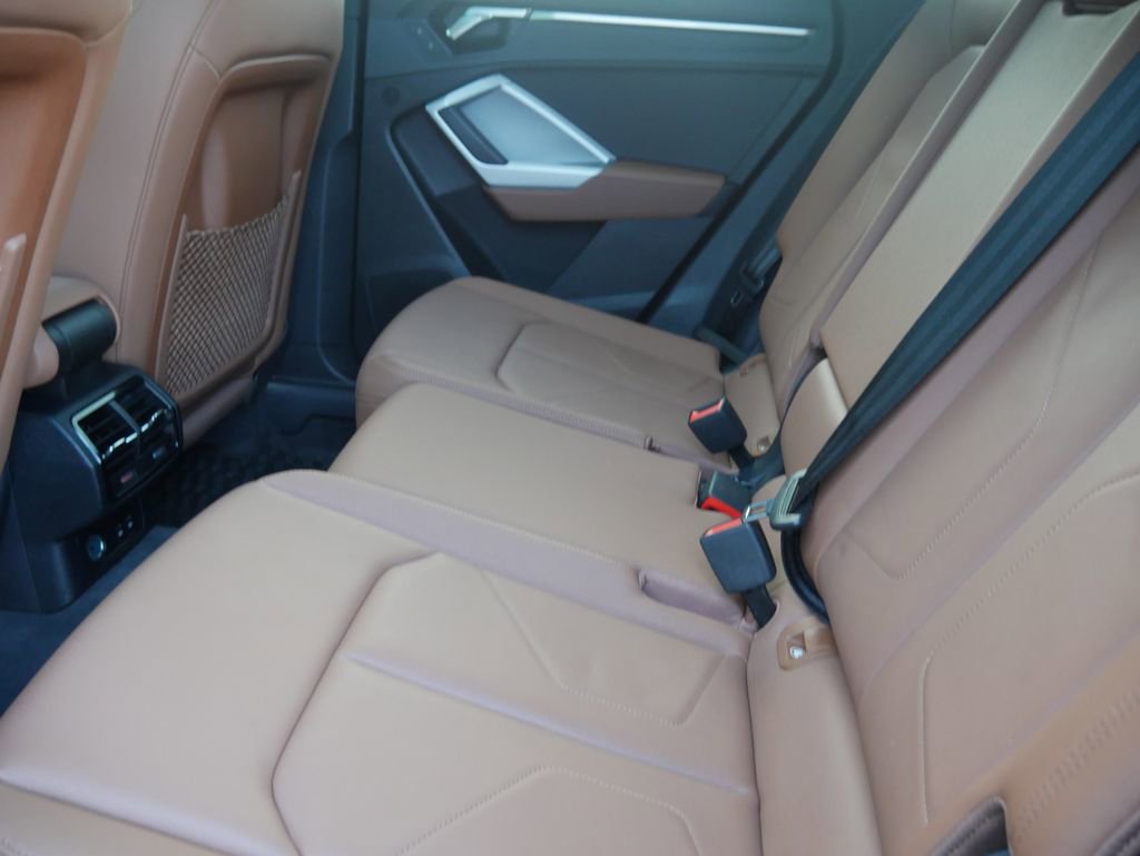 Used 2023 Audi Q3 2.0T Premium w/ Convenience Package image 24