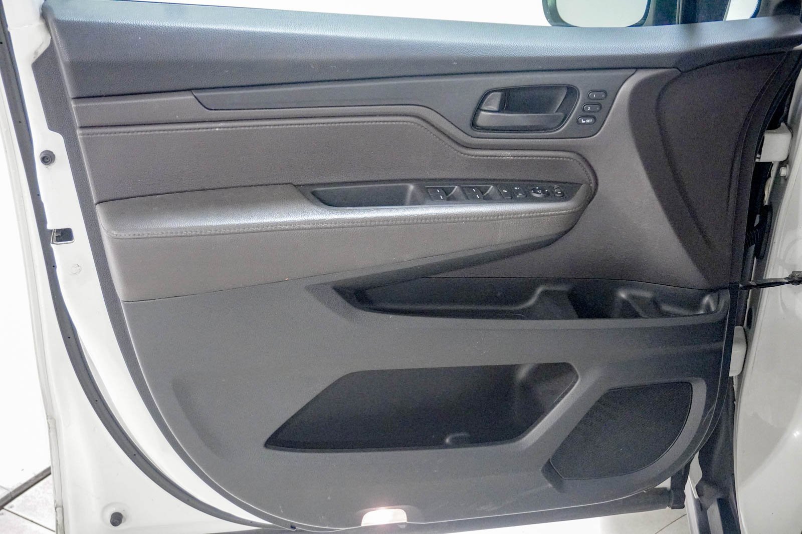 Used 2018 Honda Odyssey EX-L image 18