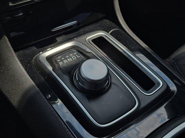 Used 2023 Chrysler 300 Touring w/ Sport Appearance Package image 30