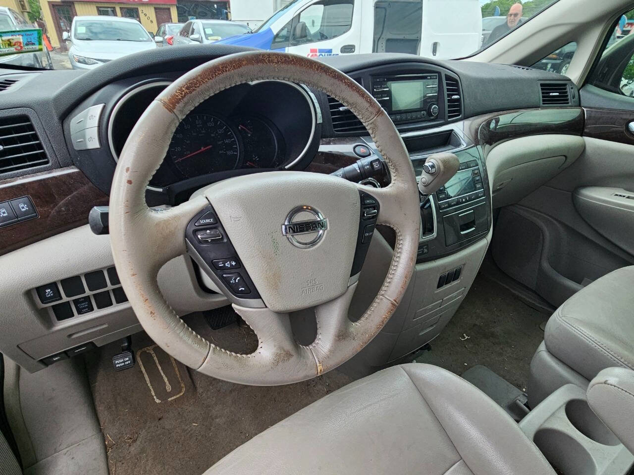 Used 2014 Nissan Quest SV FWD image 2