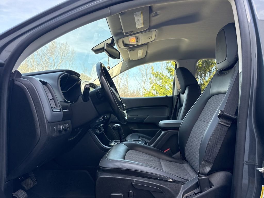 Used 2016 Chevrolet Colorado Z71 AWD/4WD image 11