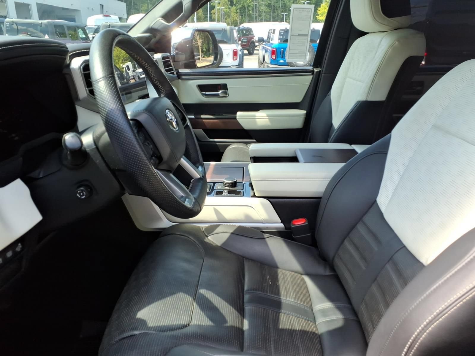 Used 2022 Toyota Tundra Capstone AWD/4WD image 17