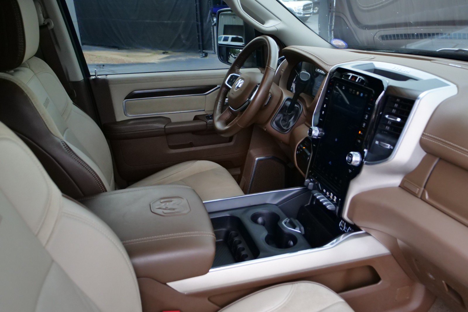 Used 2023 RAM 2500 Laramie AWD/4WD image 47