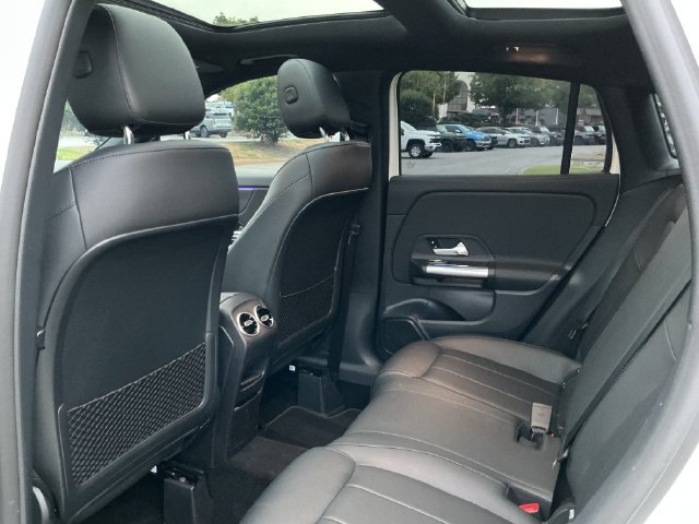Used 2023 Mercedes-Benz GLA 250 w/ Premium Package image 24