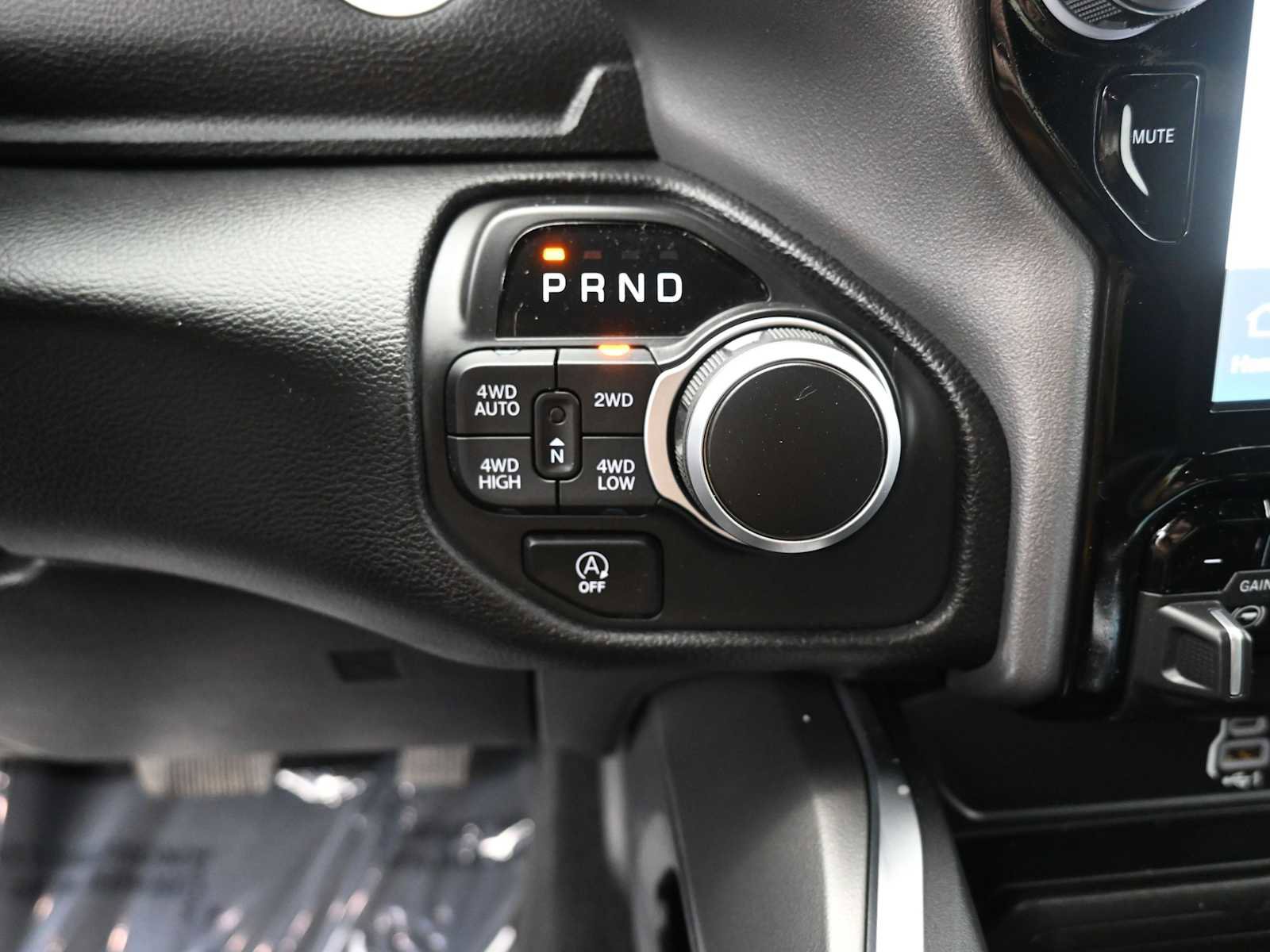 Used 2025 RAM 1500 Big Horn image 9