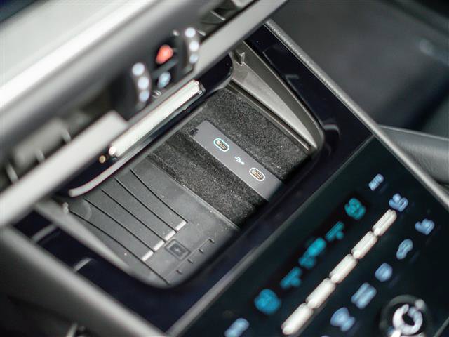 Certified 2026 Porsche Cayenne AWD/4WD image 31