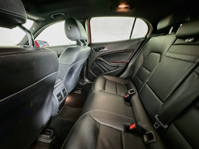 Used 2018 Mercedes-Benz GLA 250 w/ Premium Package image 20