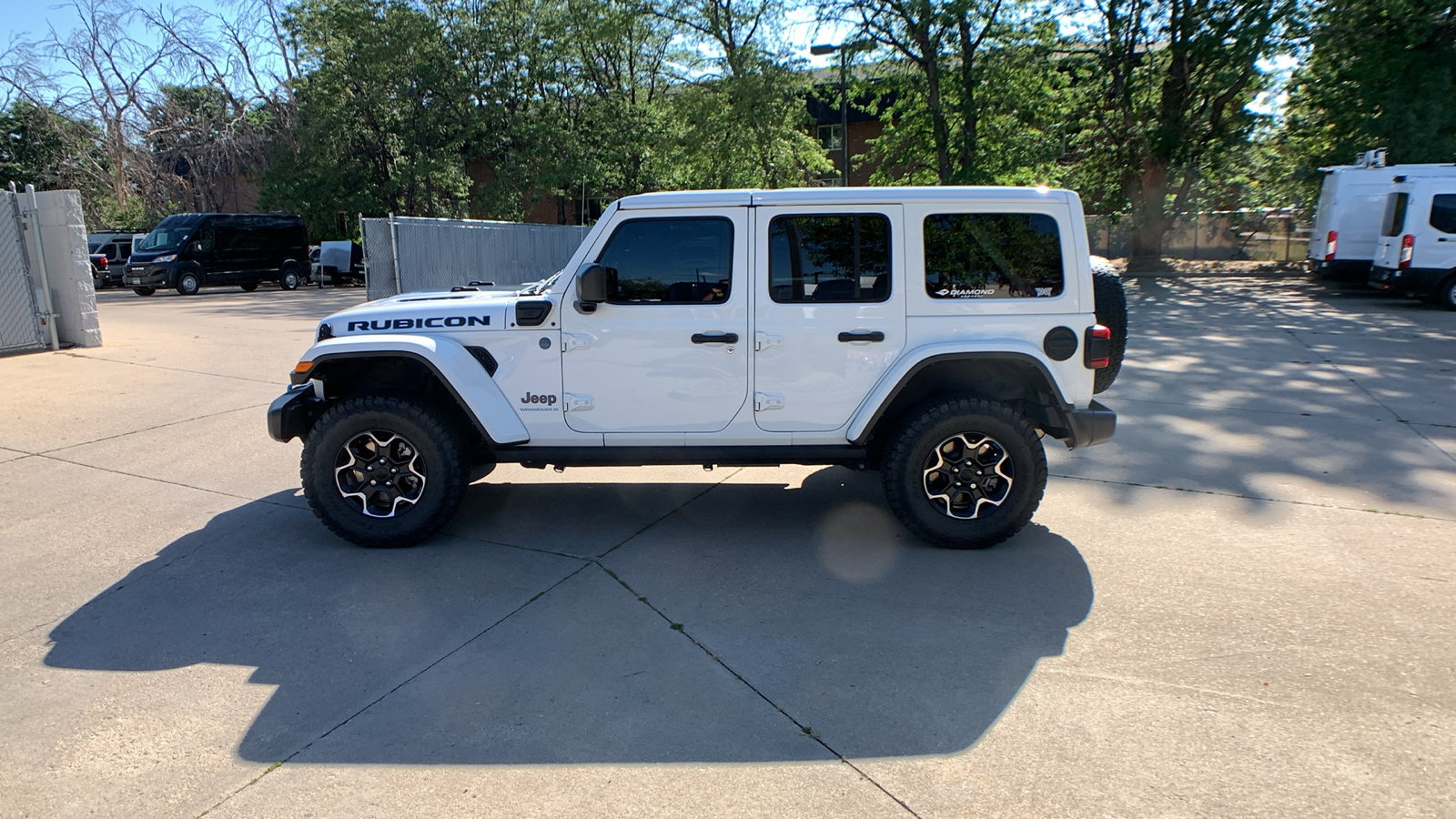 Used 2023 Jeep Wrangler Unlimited Rubicon 4xe w/ Cold Weather Group AWD/4WD image 2