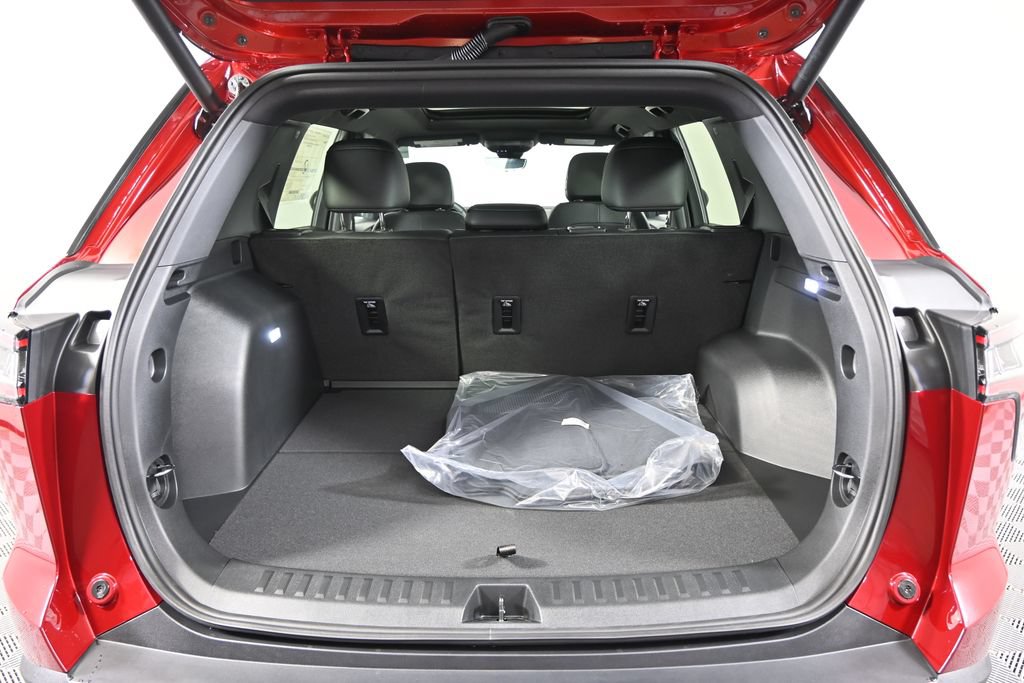 New 2027 Chevrolet Equinox LT w/ Convenience Package II AWD/4WD image 16