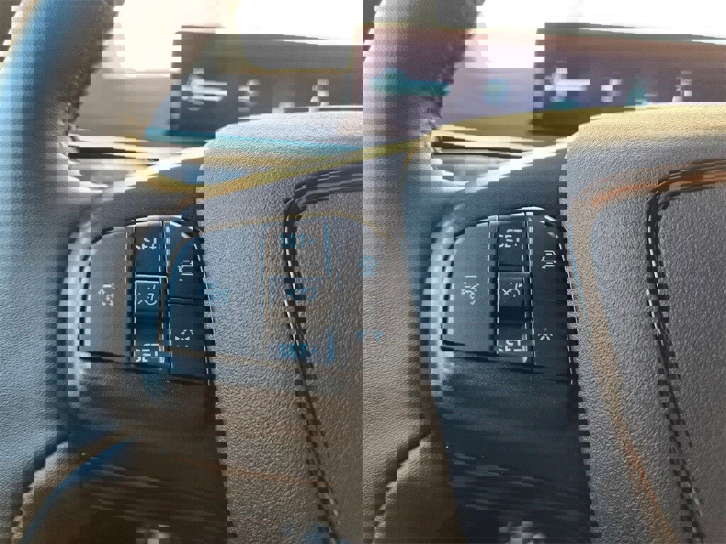 Used 2025 Ford Mustang Mach-E Select w/ Comfort Package Lite image 18