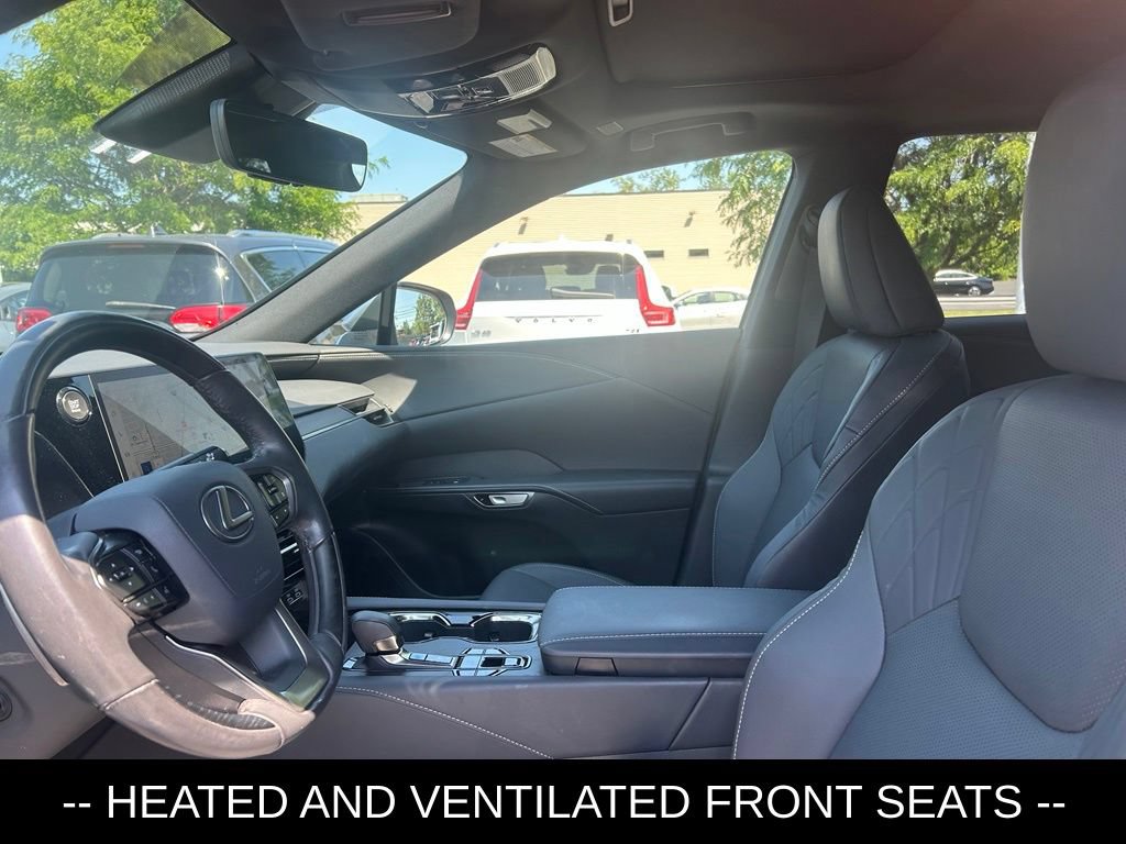 Used 2023 Lexus RX 350 Premium w/ Accessory Package AWD/4WD image 6