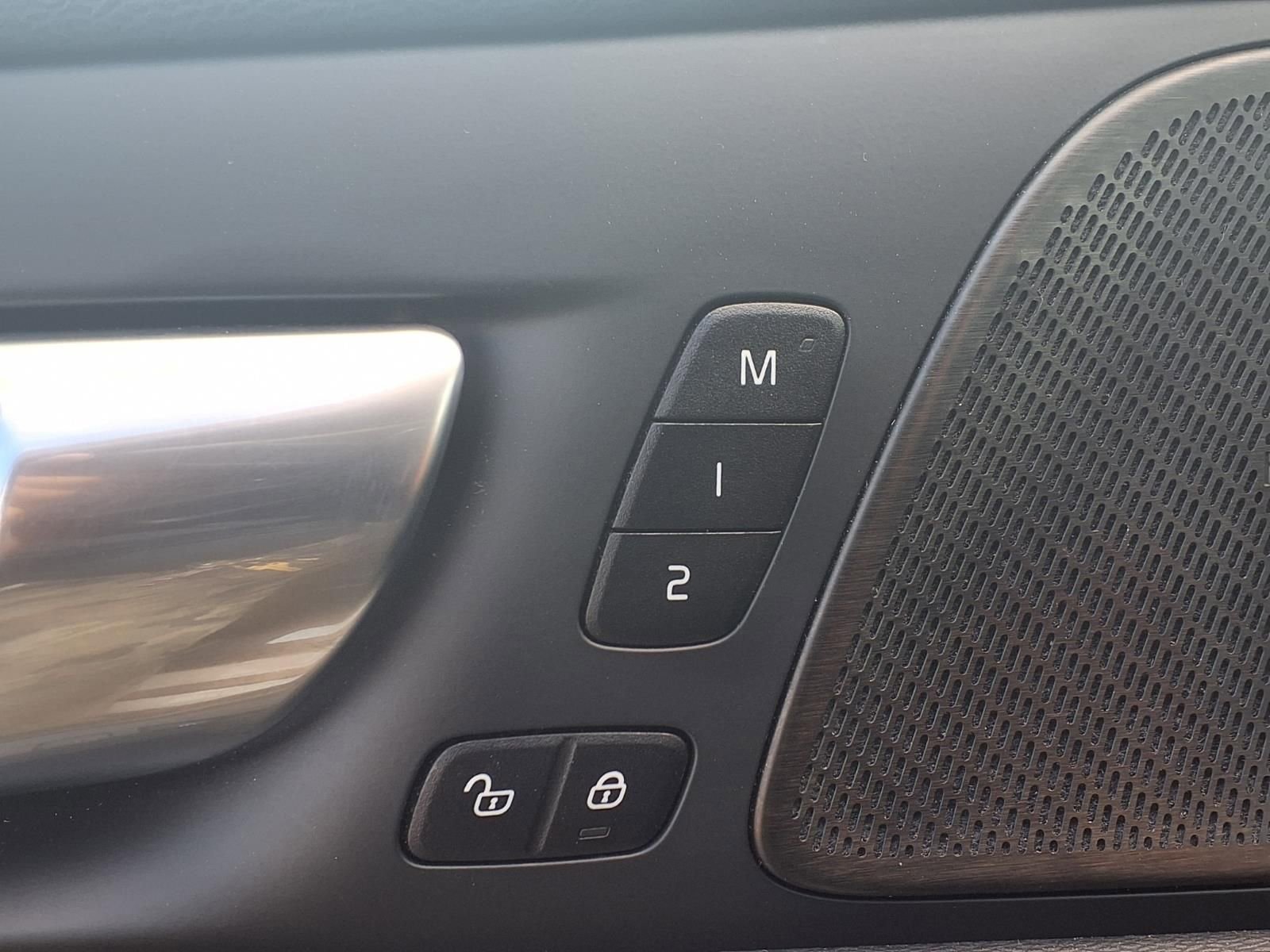 Used 2024 Volvo S60 B5 Plus image 6