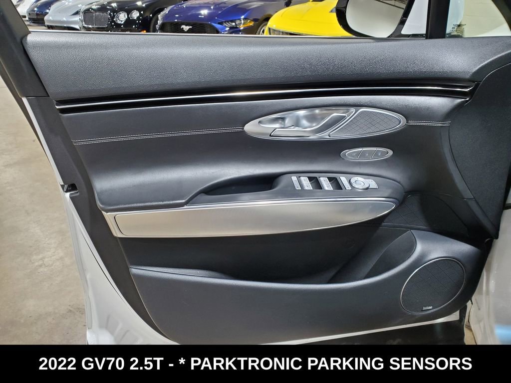 Used 2022 Genesis GV70 2.5T w/ Select Package image 8