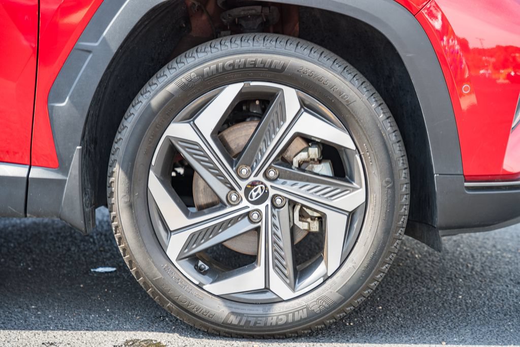 Used 2022 Hyundai Tucson Limited AWD/4WD image 17