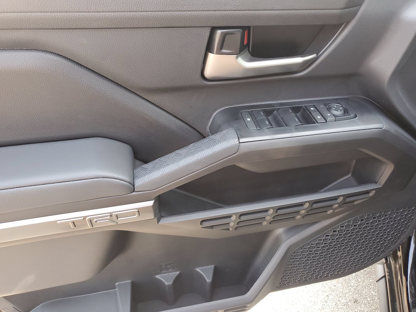 Used 2026 Toyota Tacoma TRD Off-Road AWD/4WD image 19