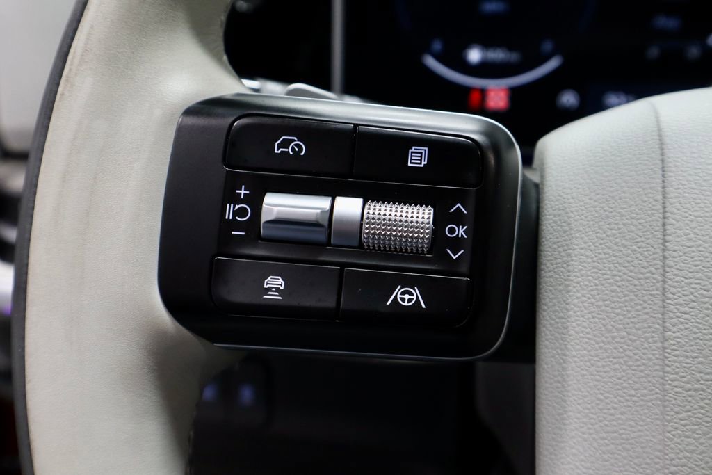 Certified 2025 Hyundai Santa Fe Calligraphy image 30