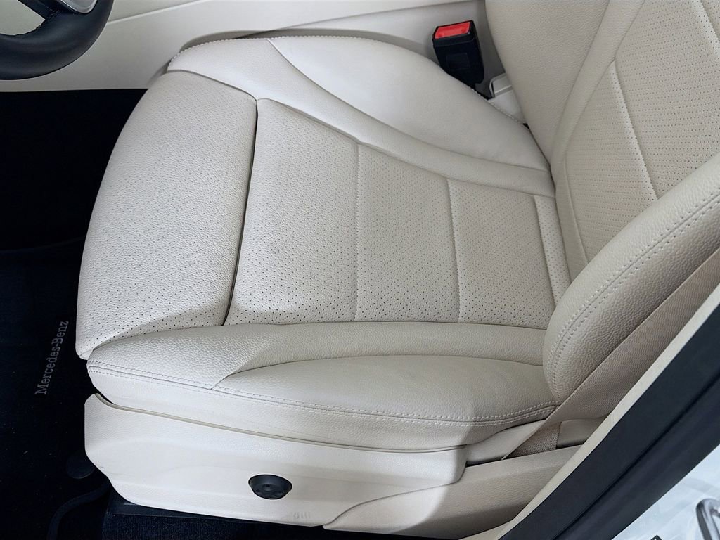 Used 2021 Mercedes-Benz GLC 300 GLC 300 image 20