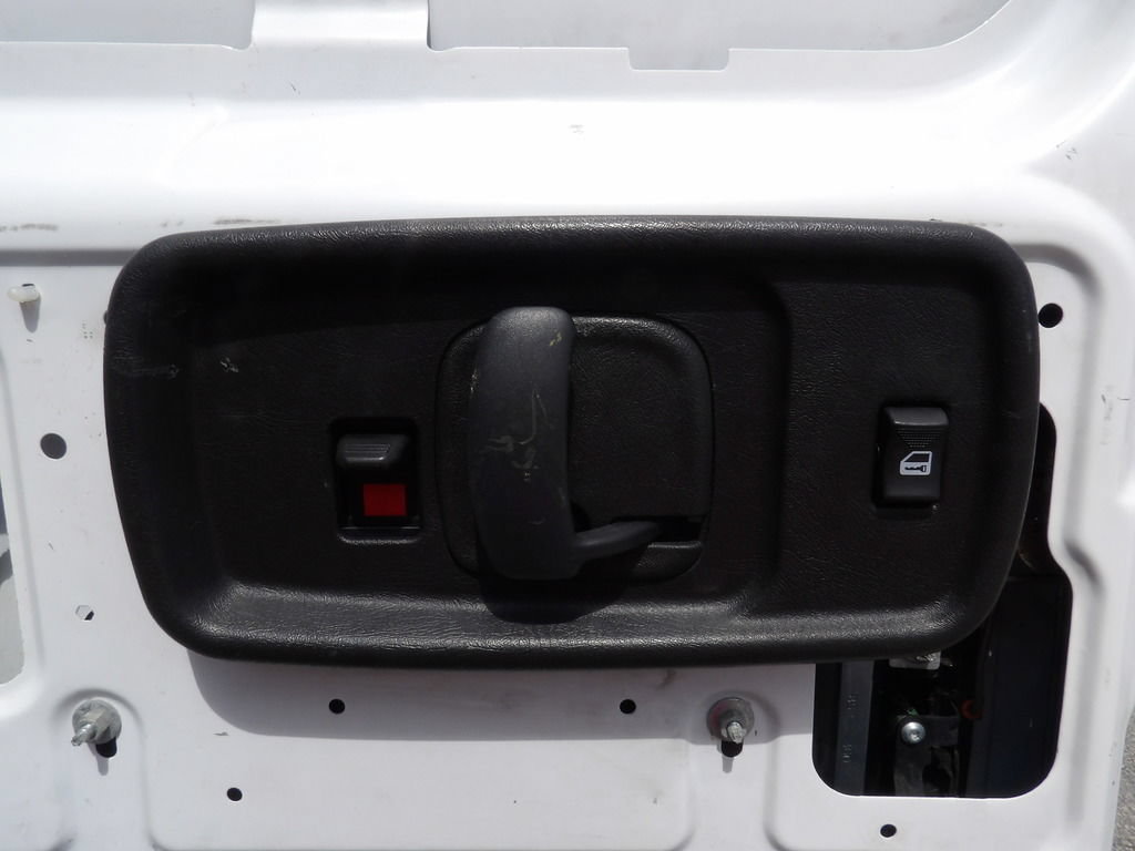Used 2016 Chevrolet Express 2500 RWD image 47