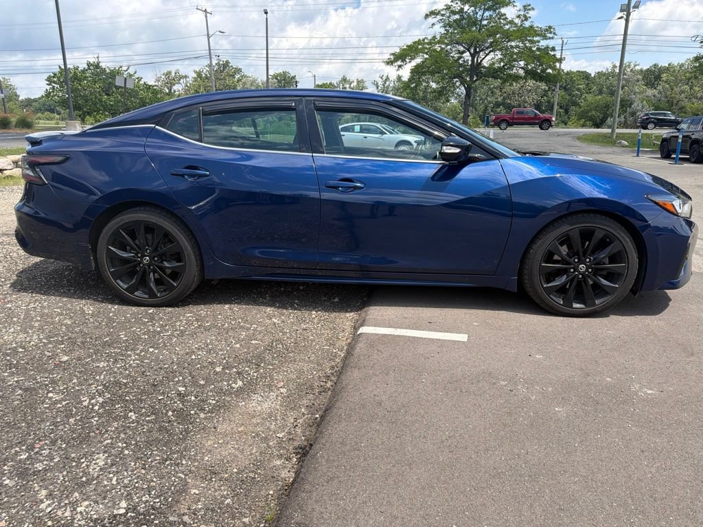 Used 2019 Nissan Maxima SR FWD image 4