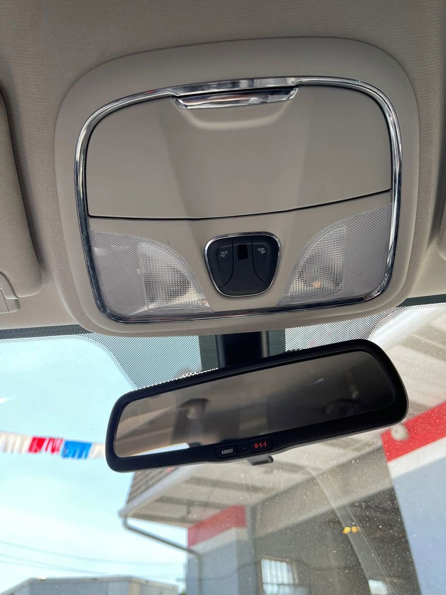 Used 2017 Jeep Cherokee Latitude w/ True North Edition image 18