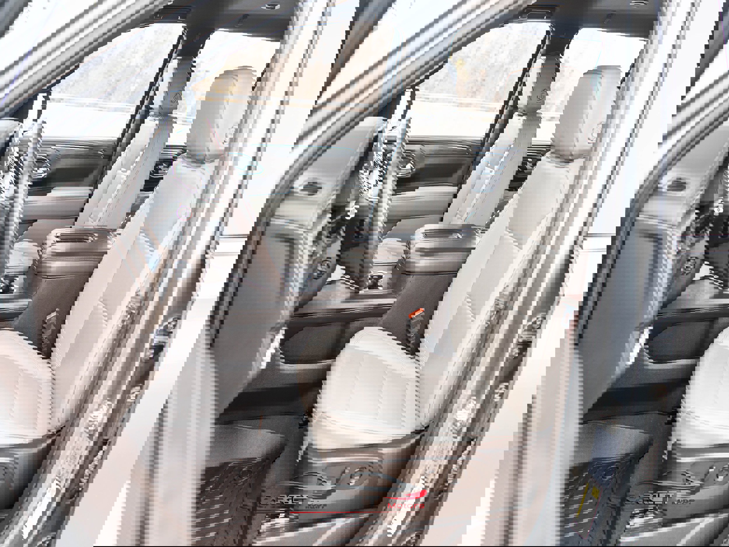 Used 2022 GMC Yukon XL SLT w/ SLT Luxury Package image 16