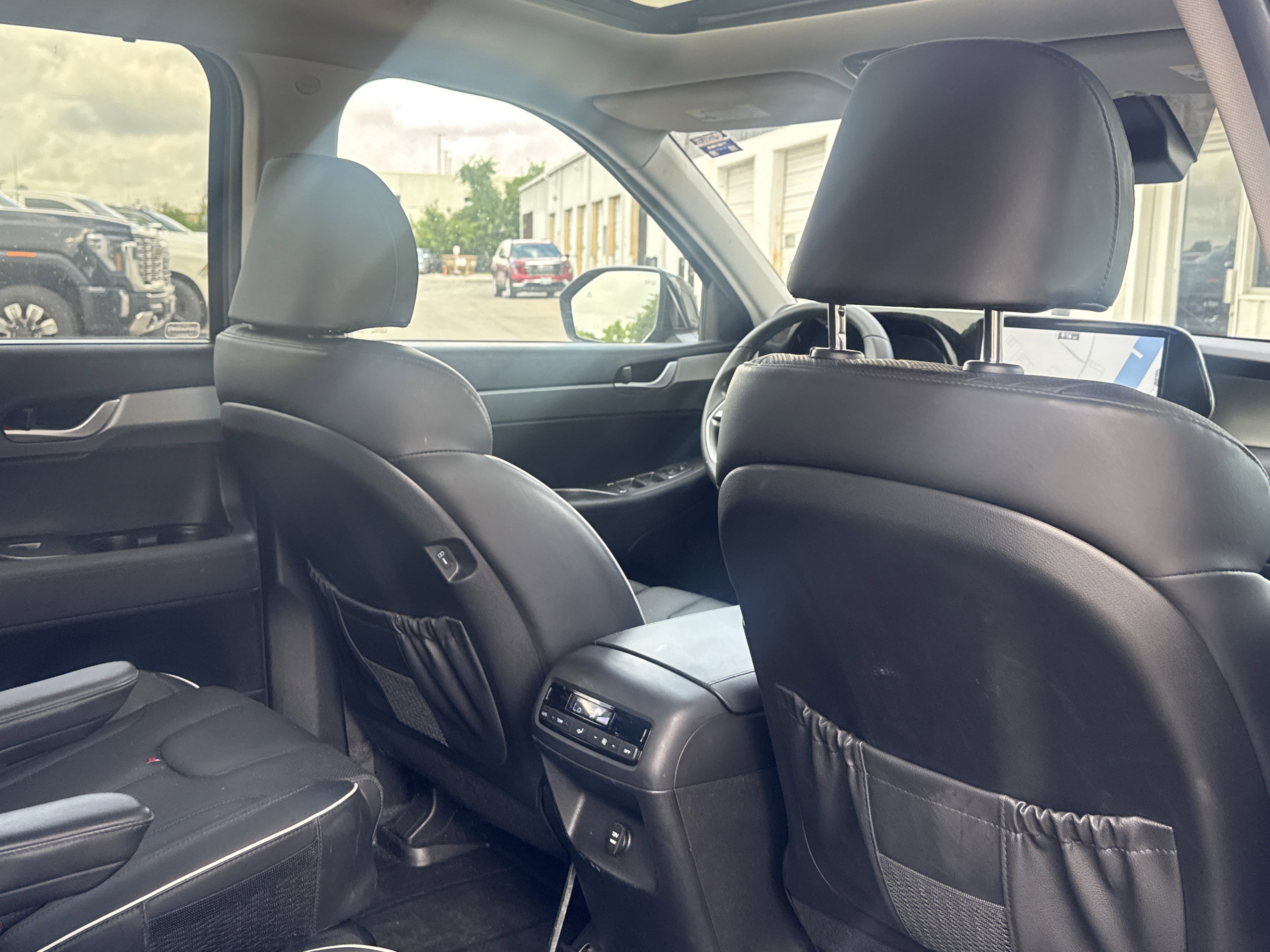 Used 2025 Hyundai Palisade XRT FWD image 13