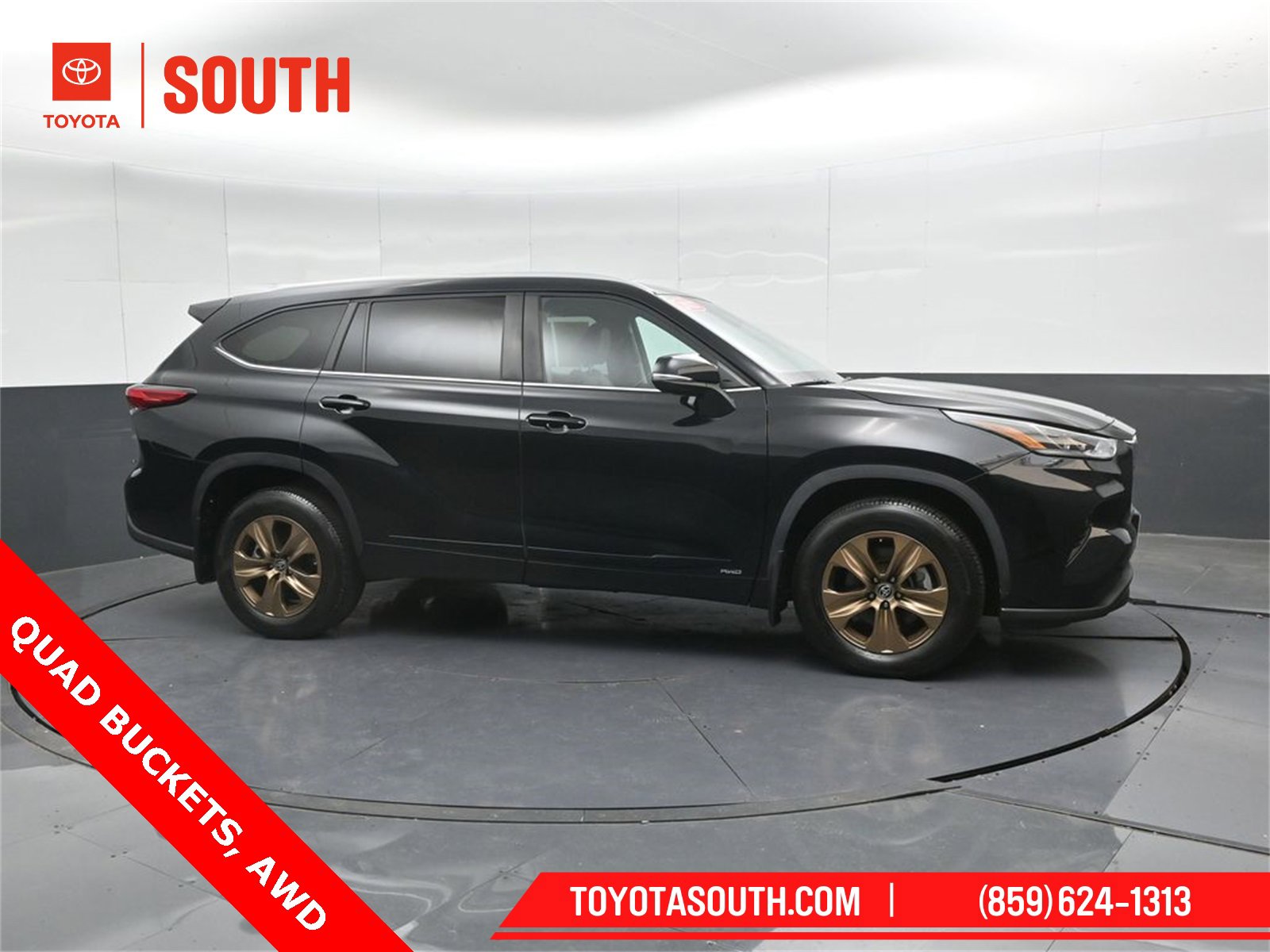 Used 2023 Toyota Highlander Bronze Edition image 1
