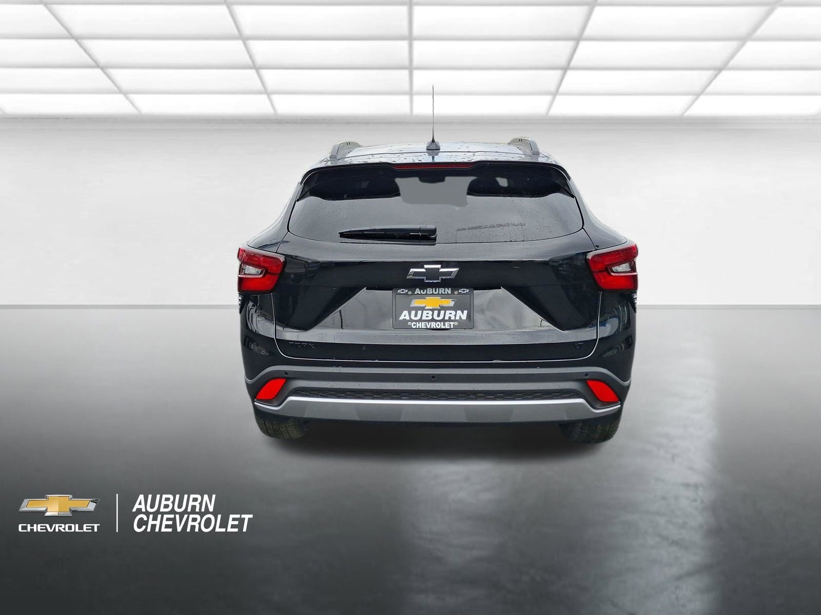 New 2026 Chevrolet Trax LT w/ Sunroof Package FWD image 4