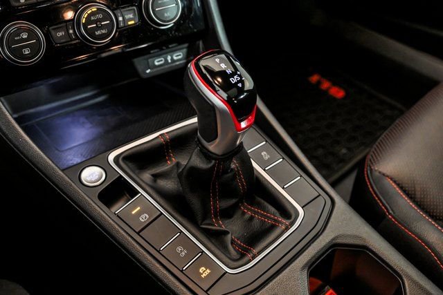 Certified 2024 Volkswagen Jetta GLI Autobahn w/ GLI Black Package image 21