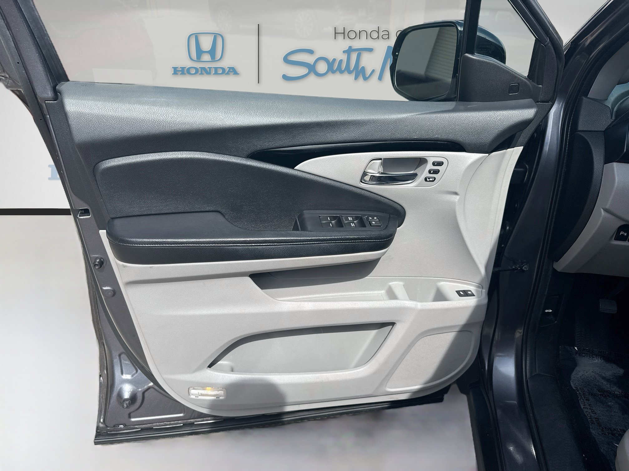 Used 2019 Honda Pilot Touring image 19