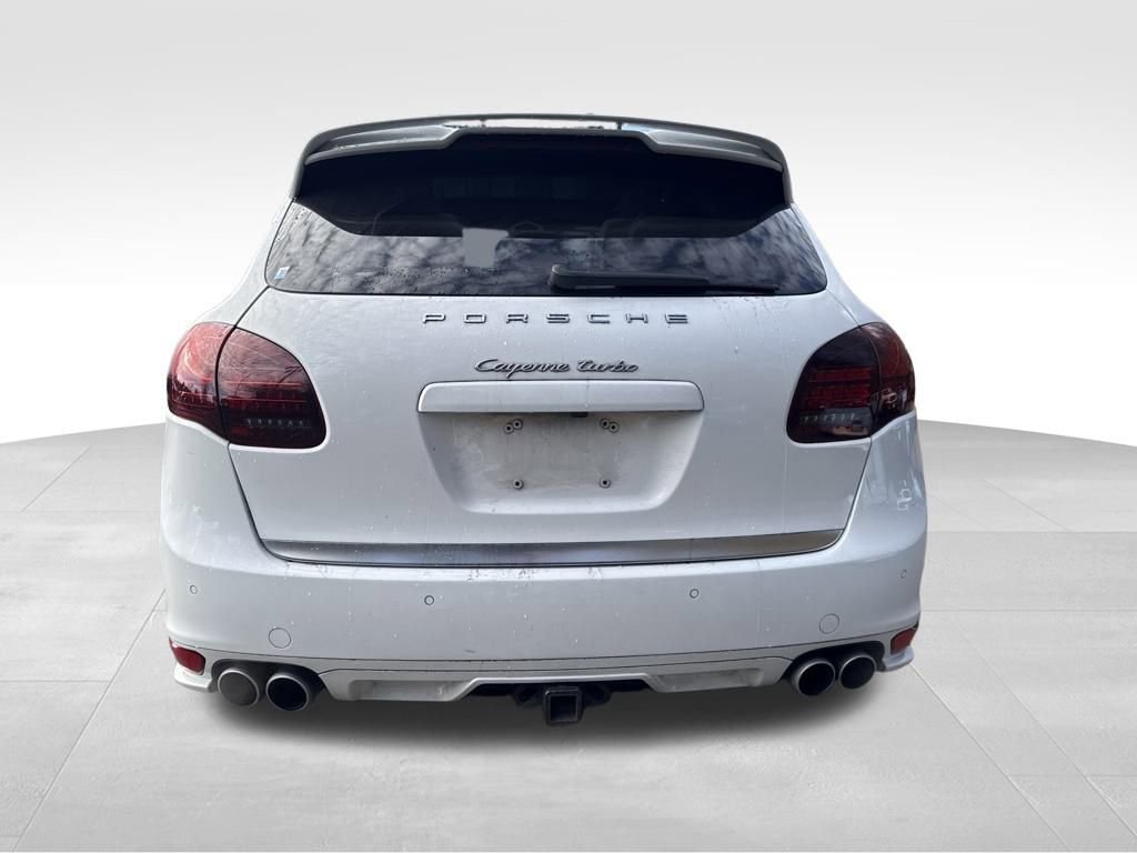 Used 2012 Porsche Cayenne Turbo image 7