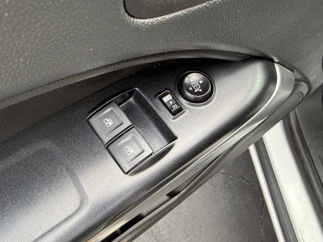 Used 2022 Chevrolet Colorado LT w/ Fleet Safety Package RWD image 13