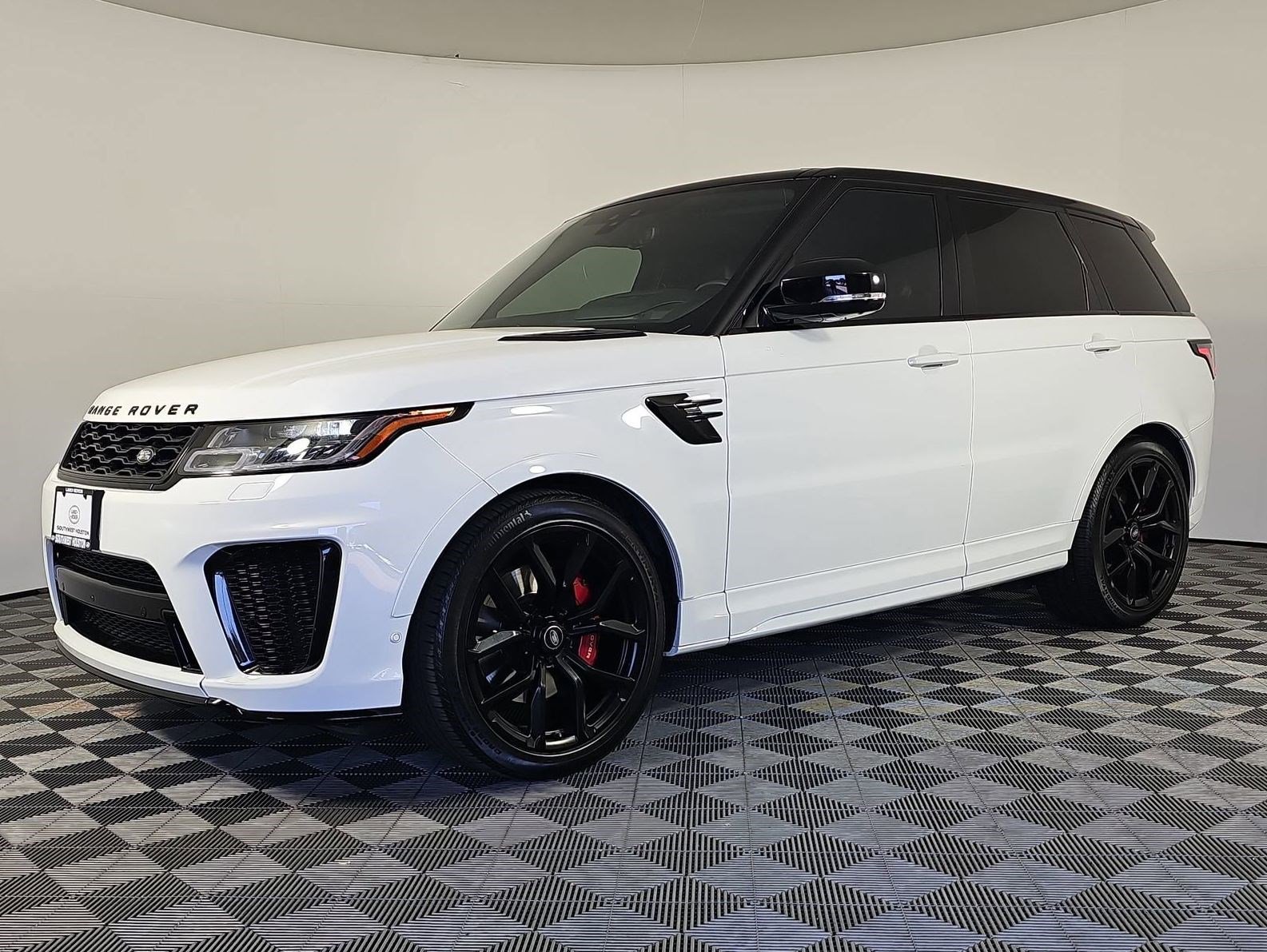 Used 2020 Land Rover Range Rover Sport SVR