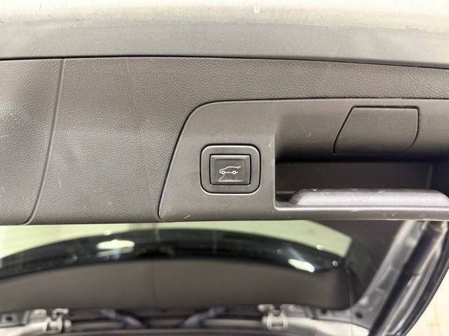 Used 2023 Buick Envision Avenir AWD/4WD image 9