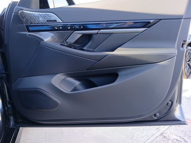 New 2025 BMW i5 M60 w/ Premium Package image 17