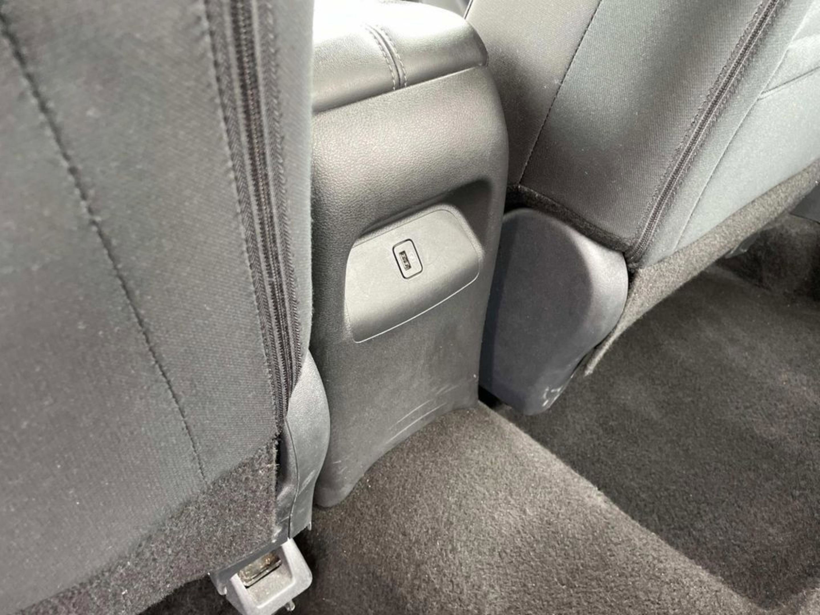 Used 2024 Nissan Sentra SV FWD image 11