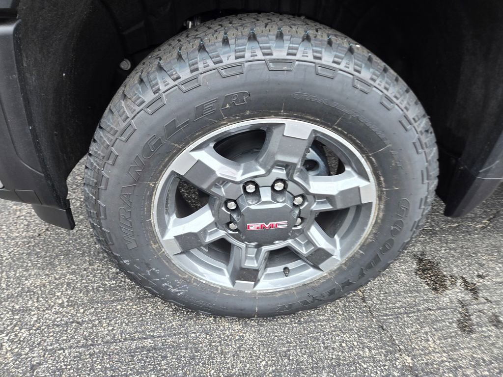 New 2026 GMC Sierra 2500 SLT image 30