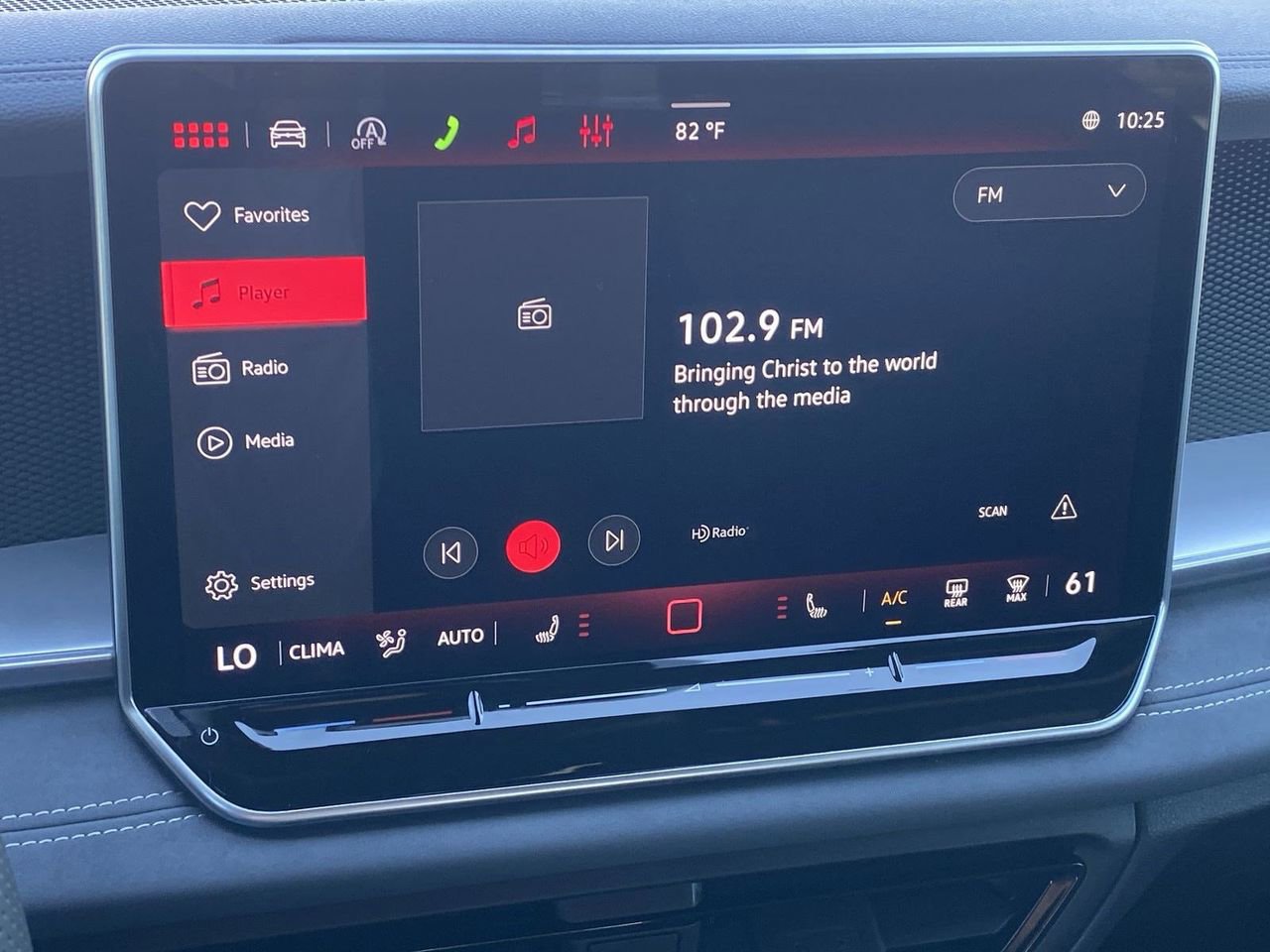 New 2026 Volkswagen Tiguan SE R-Line image 21