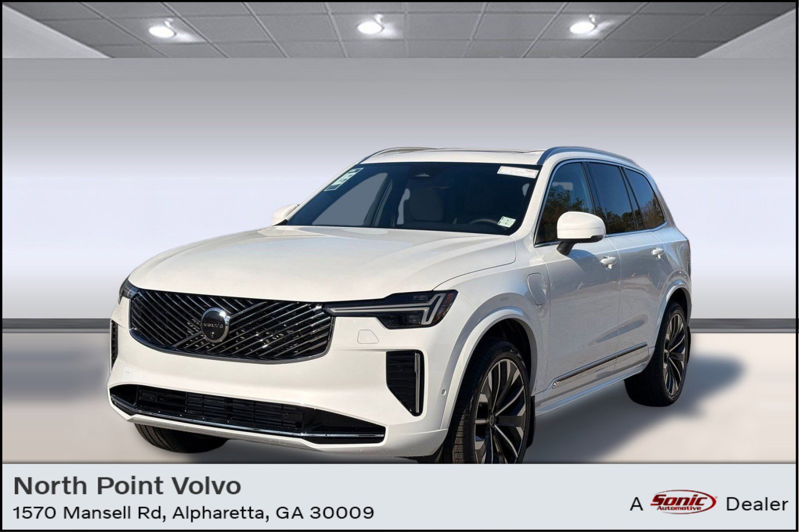 New 2026 Volvo XC90 T8 Plus w/ Protection Package image 1