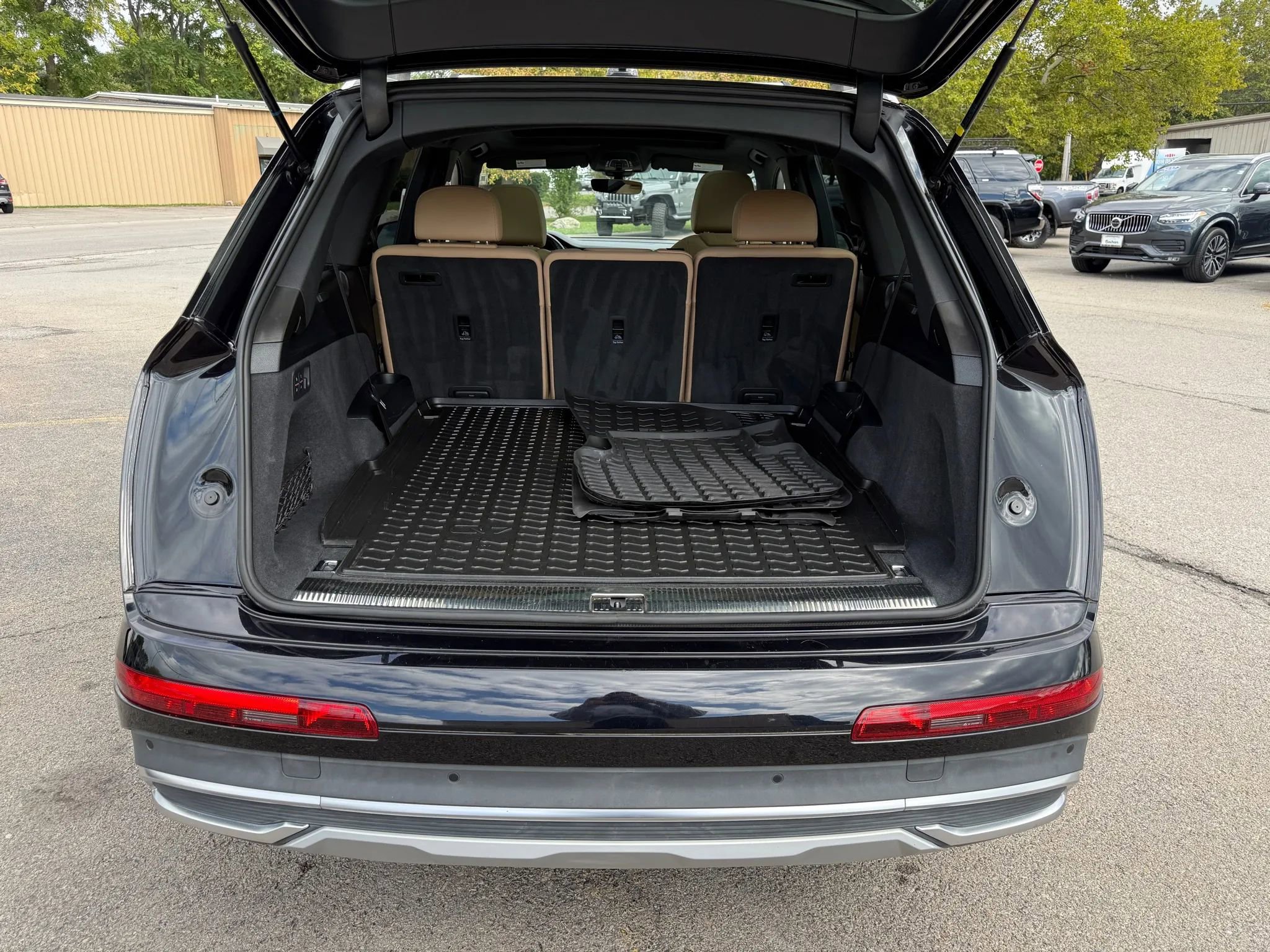 Used 2021 Audi Q7 2.0T Premium w/ Convenience Package image 8